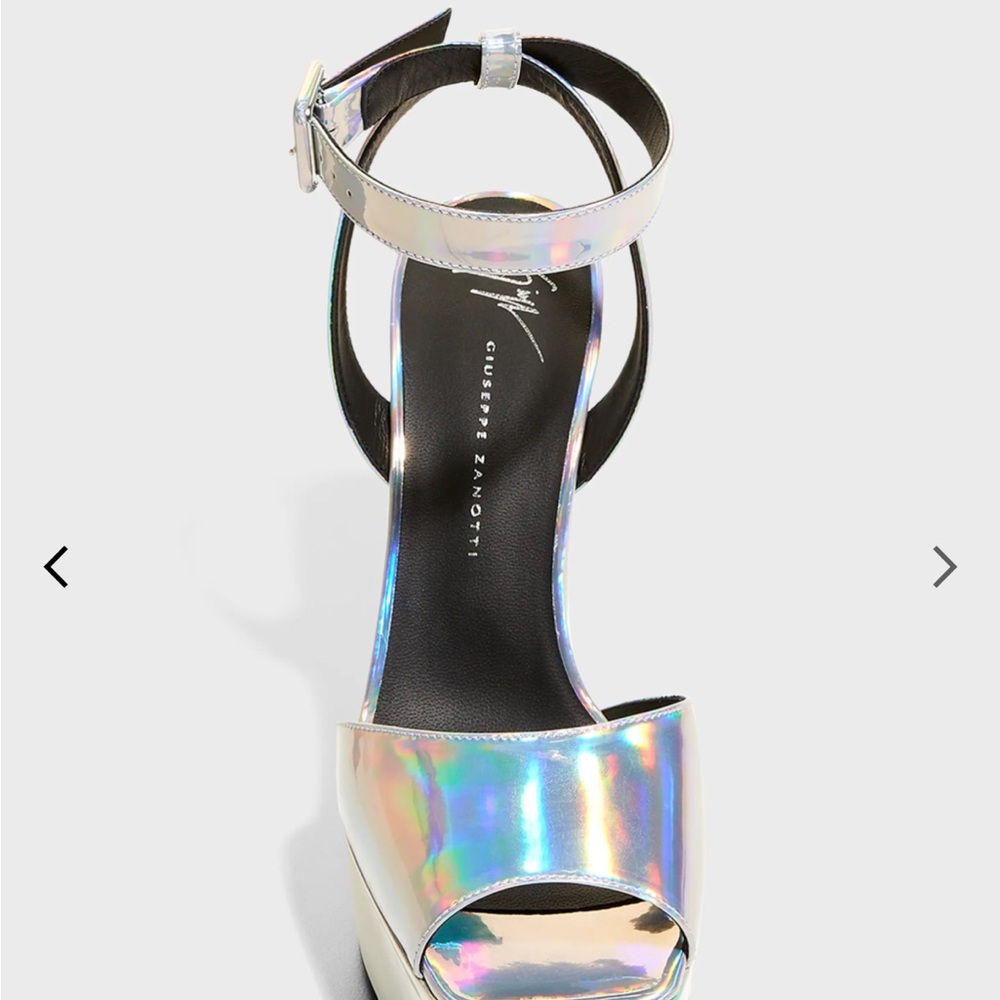 Giuseppe Zanotti
Metropolis Metallic Ankle-Strap Platform Sandals - Picture 10 of 15
